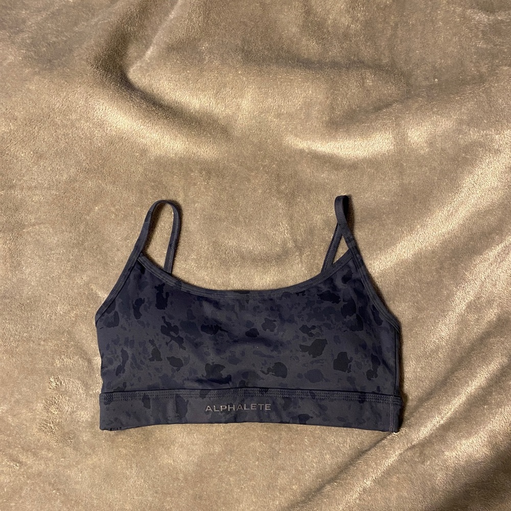 Alphalete surface pebble print bra in whale blue size S